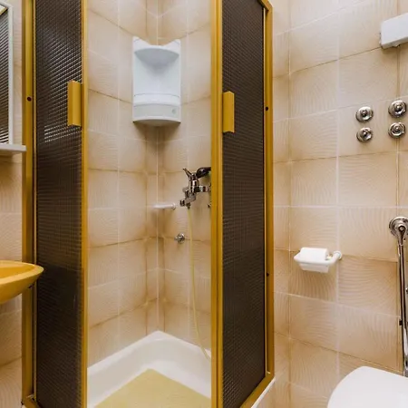 Apartment Three-bedroom 8 *