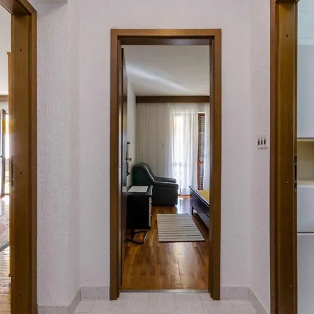 Apartment Three-bedroom 8 *