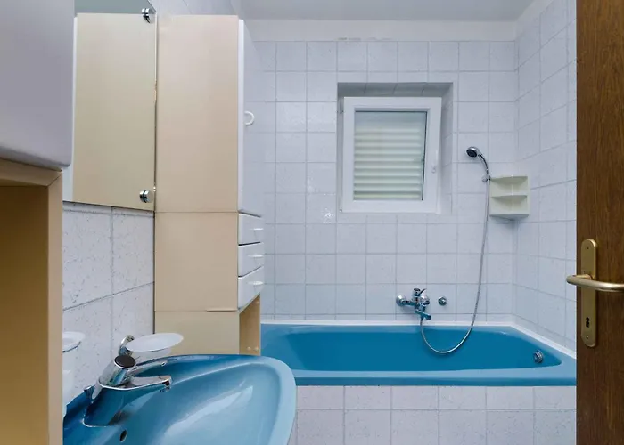 Three-bedroom 8 * Crikvenica