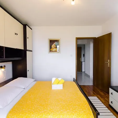 Three-bedroom 8