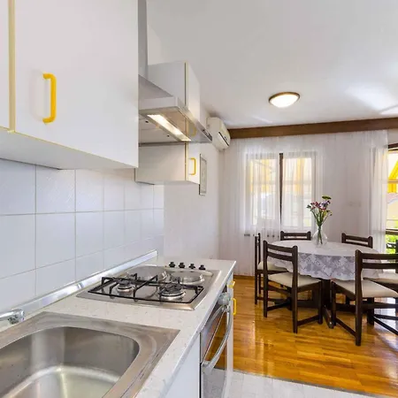 Three-bedroom 8