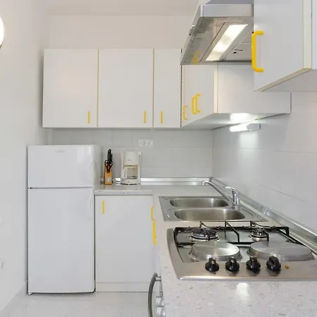Three-bedroom 8 *