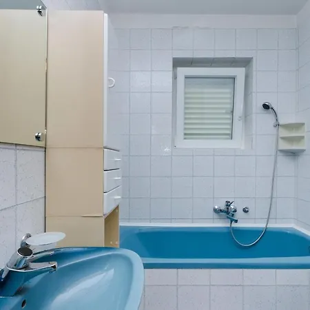 Three-bedroom 8 Crikvenica